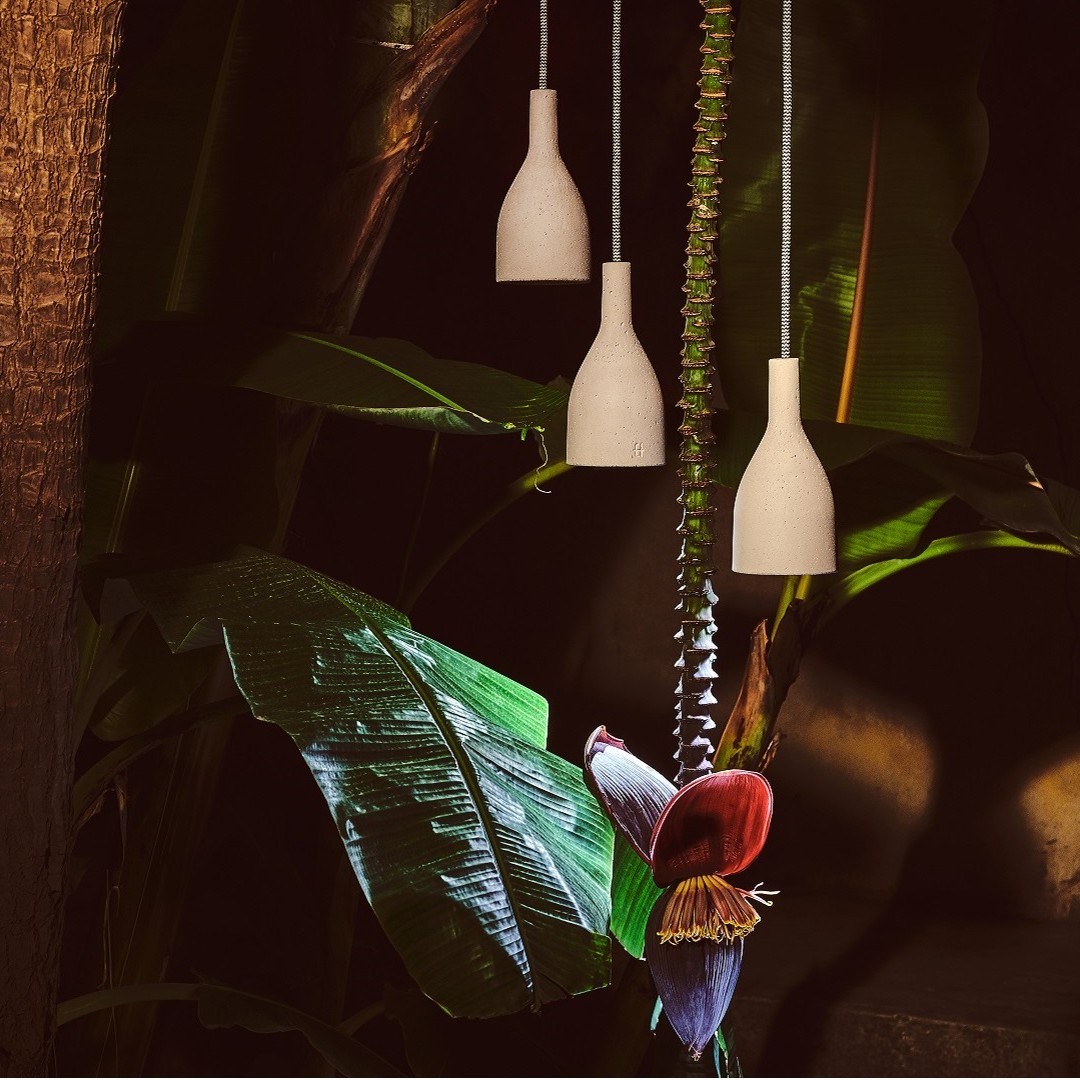Ampulla pendant lamp banner urbi et orbi 1