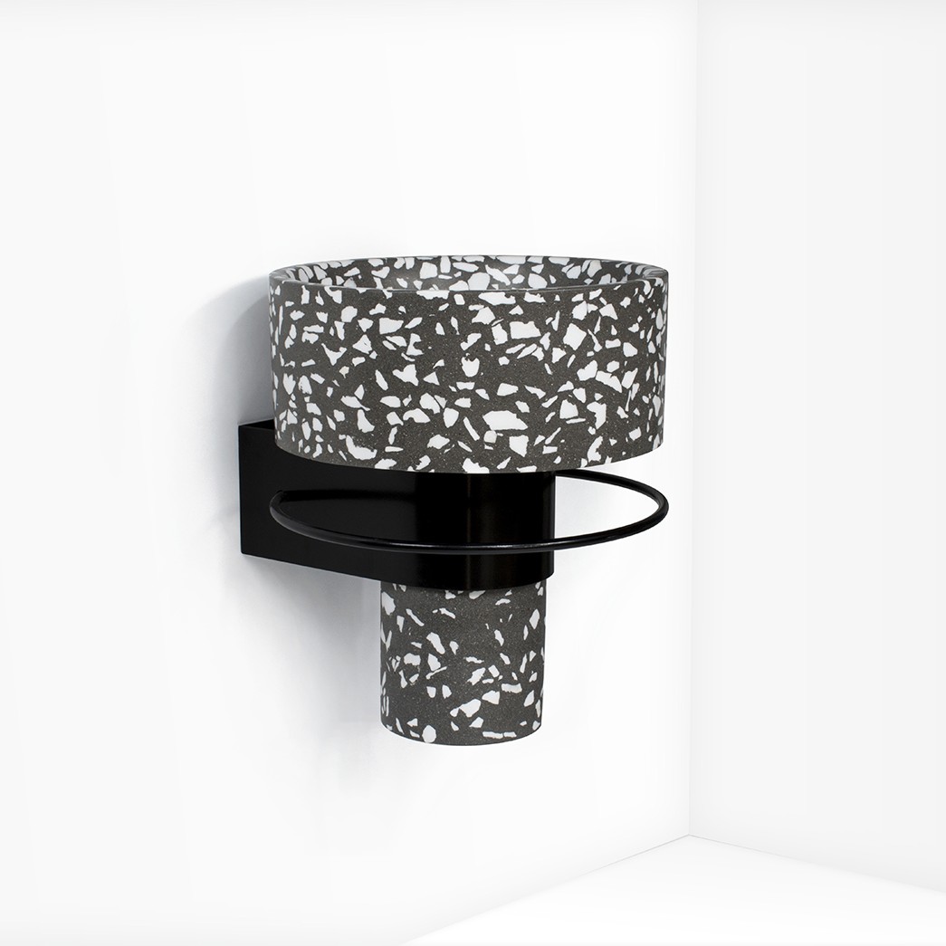 BALCONY wall mounted BLACK TERRAZZO by Sotiris Lazou designstudio for Urbi et Orbi Waschbecken aus  Zement
