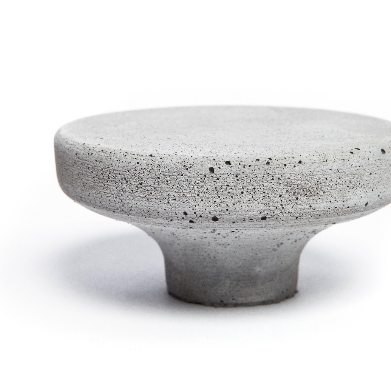 CONCRETE KNOB POMOLO