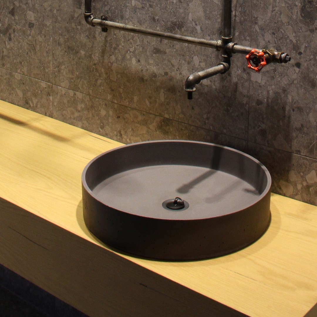 Circum 48  Waschbecken  aus  Zement banner 2