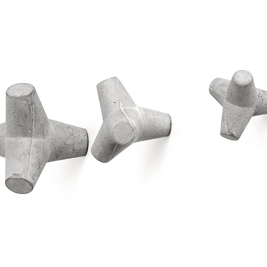 Garderobenhaken aus Beton marine