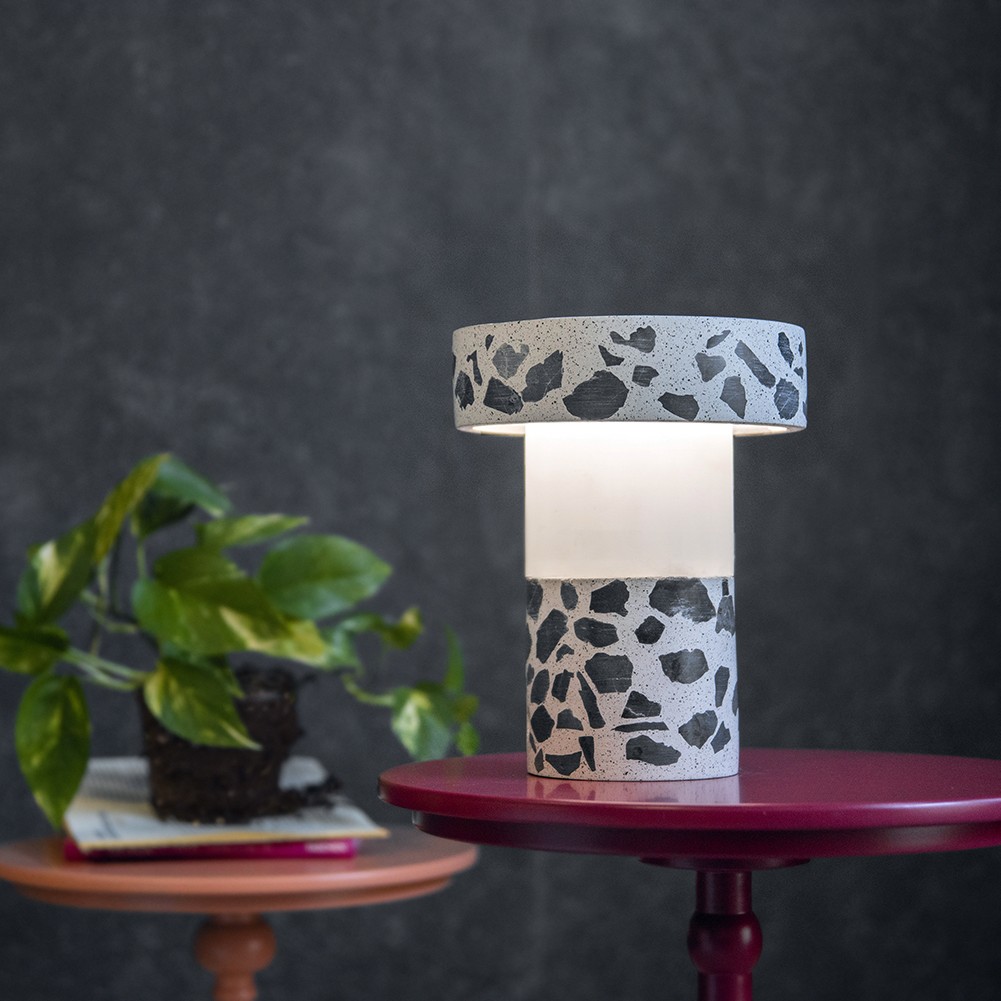 LucerA T white terrazzo Lampada de la batteria Urbi et Orbi design by Sotiris Lazou design studio