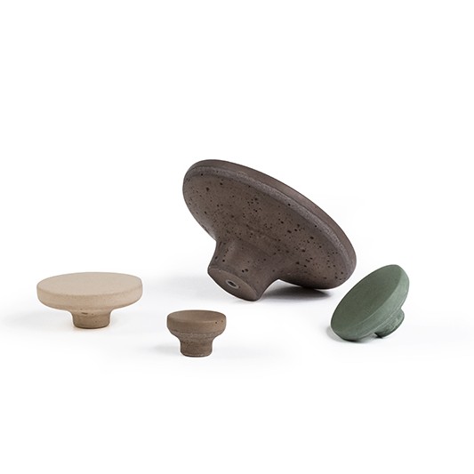 POMOLO mixed Urbi et Orbi Cement knob