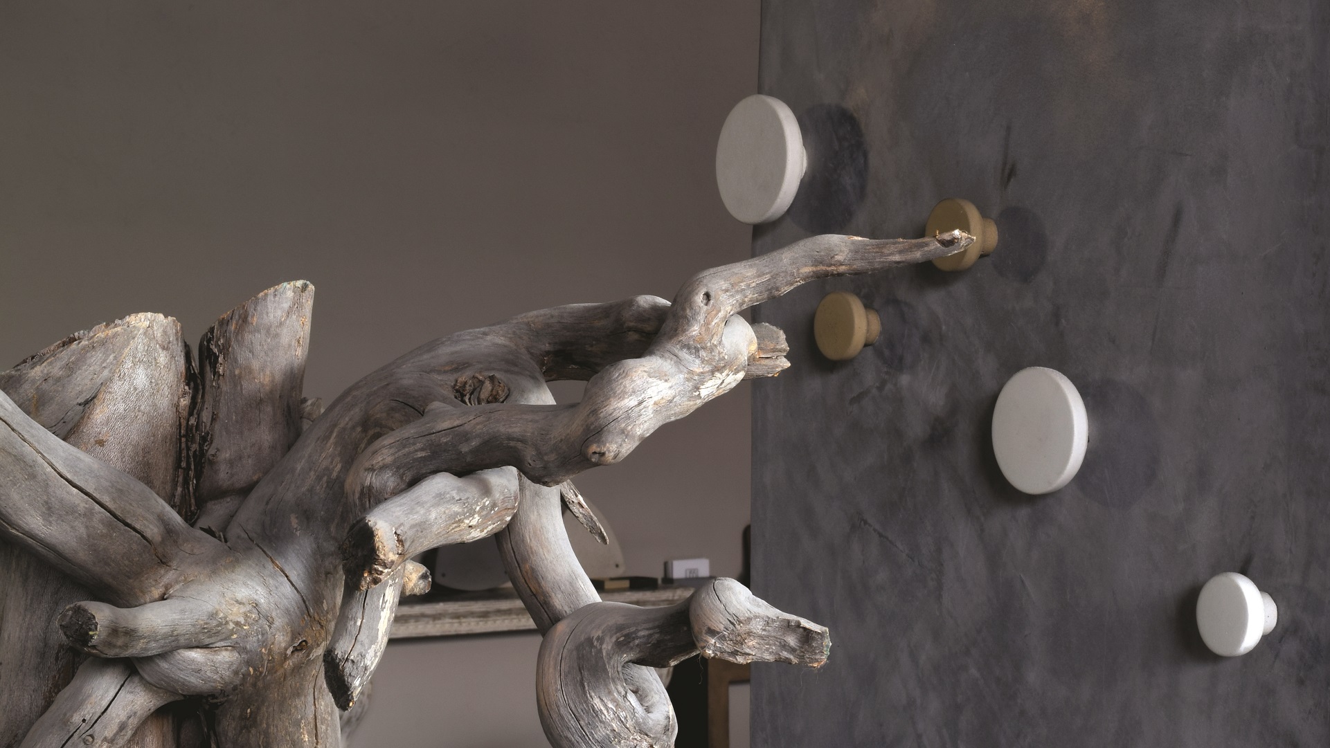 pomolo hanger urbi et orbi banner