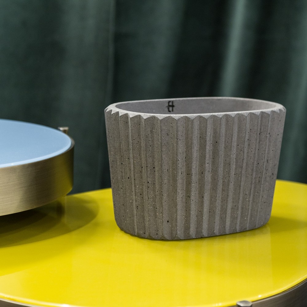 siman collection airnova booth salone2018 vase