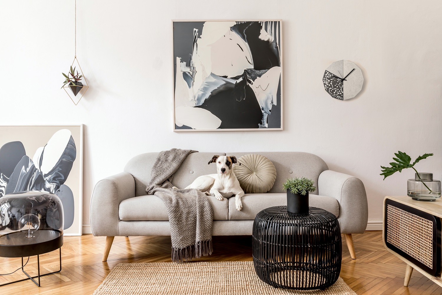 FACET CLOCK by Callum MacSorley  for Urbi et Orbi concrete wall clock low