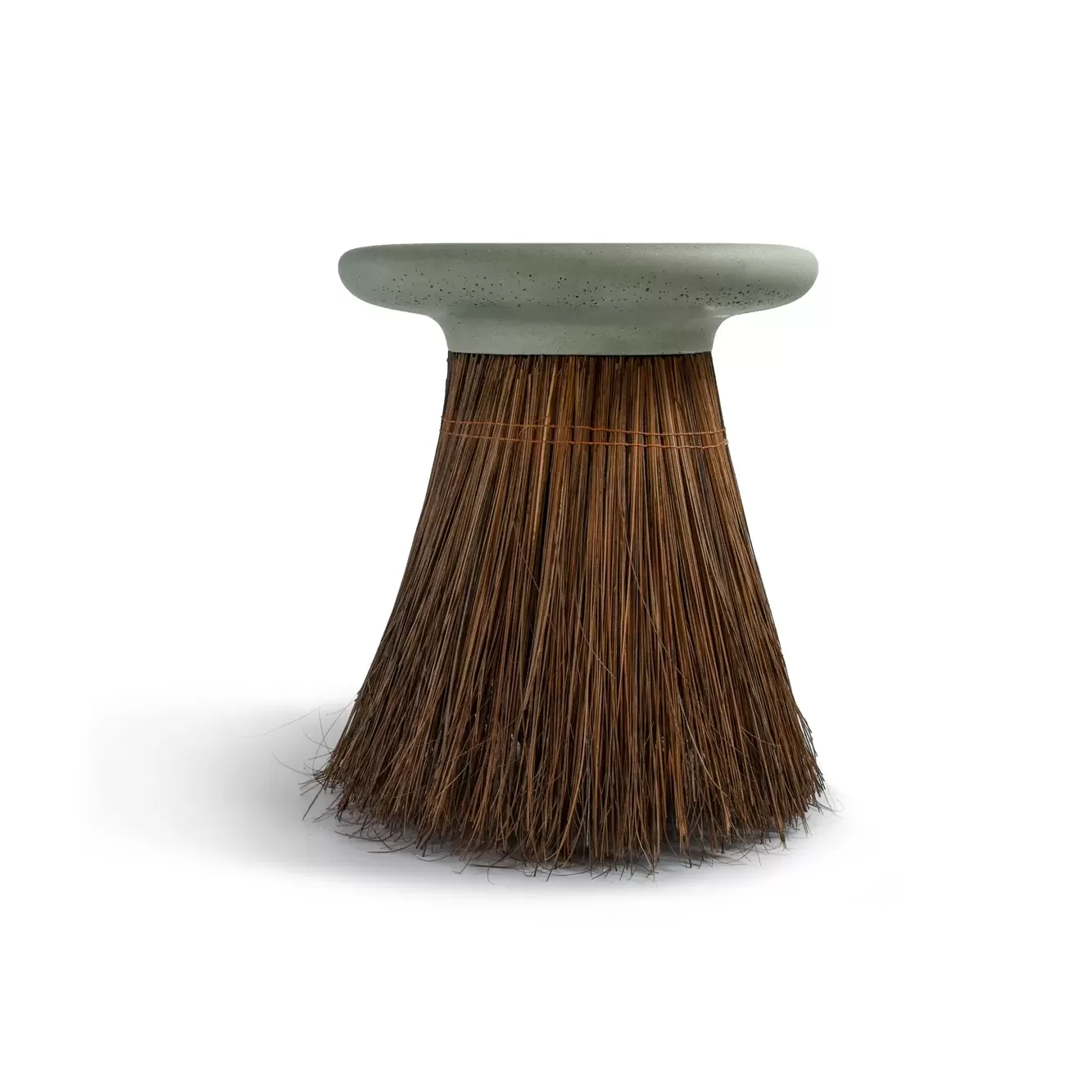 saroma Table basse ronde en ciment by sotirislazou designstudio urbi et orbi