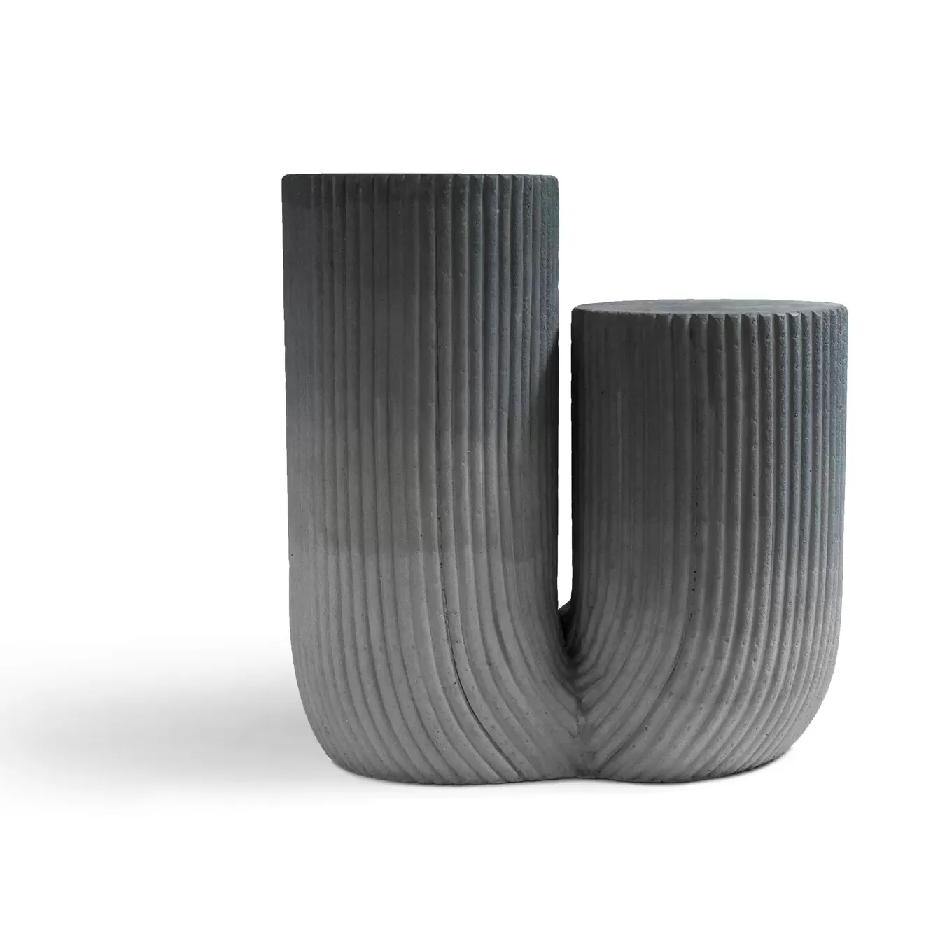 tus concrete side table white background by gian paolo venier urbi et orbi low
